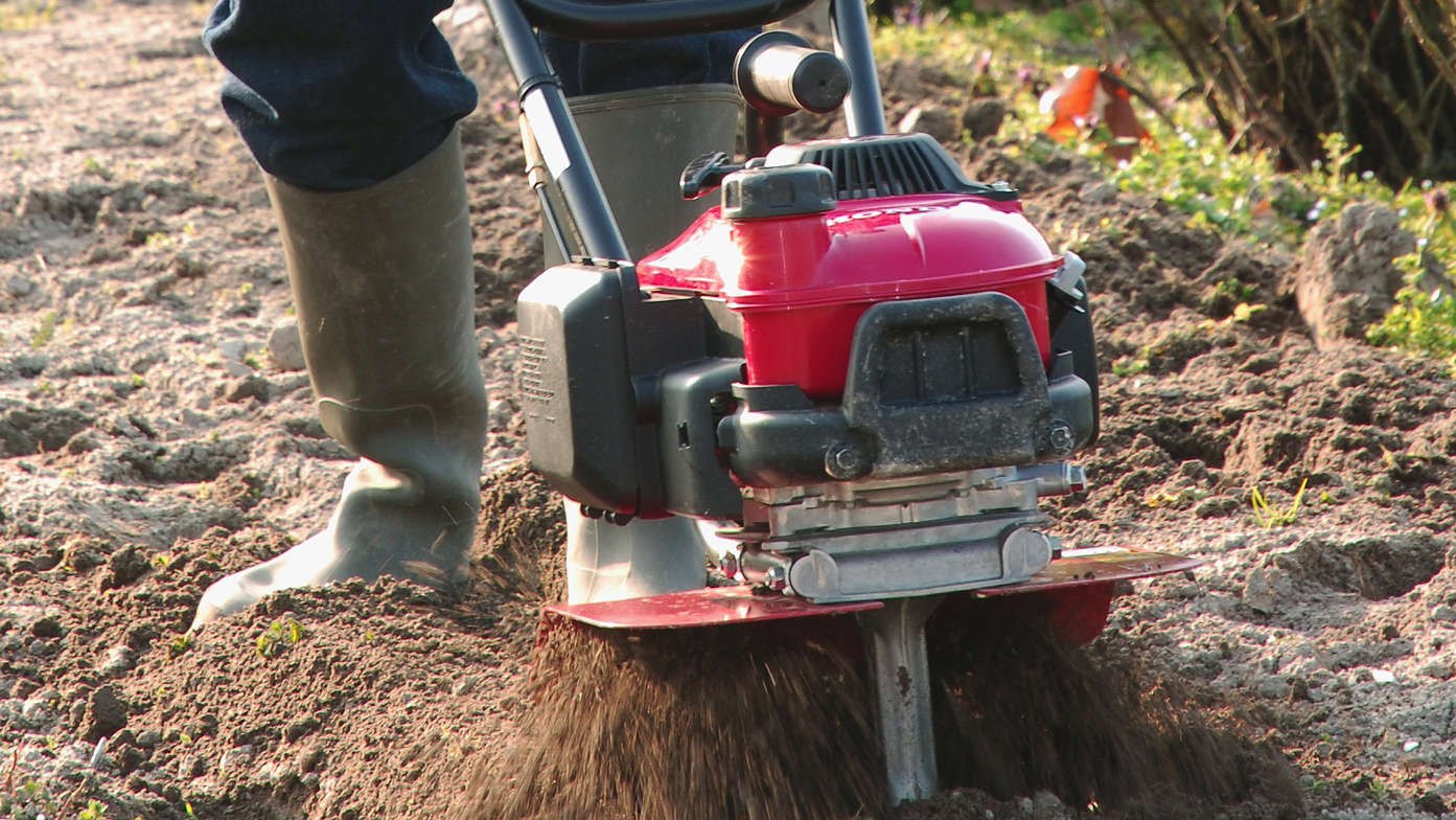 Microbineuse Honda, gros plan d'une utilisation, plan sur les pales.