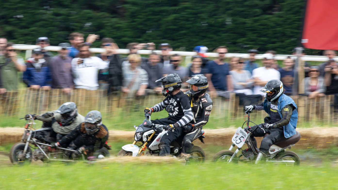 La Honda MSX125 sur piste.