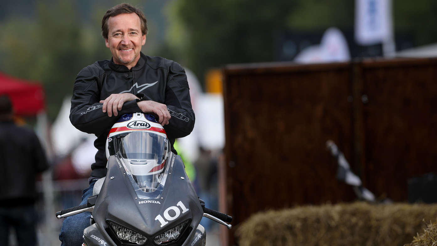 Freddie Spencer sur une Honda Fireblade customisée.