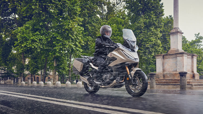Rouler sous la pluie