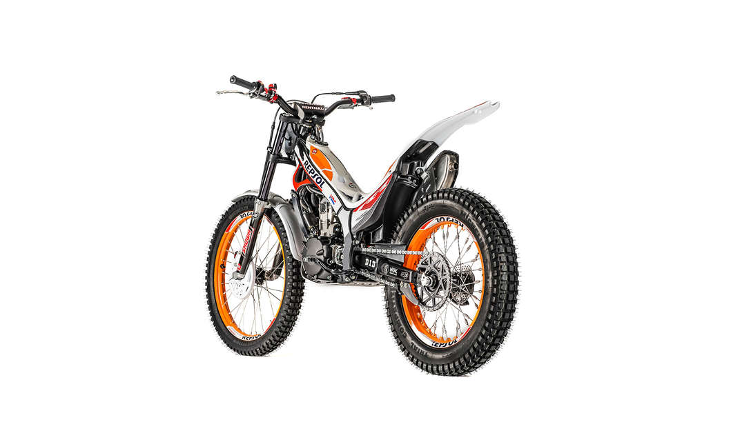 Honda Montesa Cota 4RT 301RR race replica vue de trois quarts