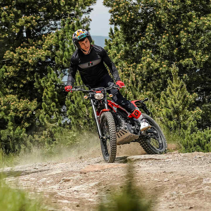 Toni Bou sur une Montesa Cota 4RIDE