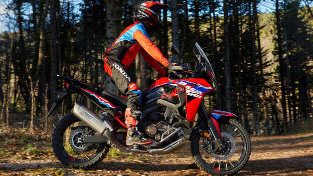 Image statique du silencieux SC-Project Adventure pour Africa Twin