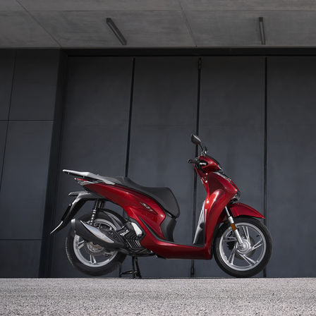 Honda SH125 rouge