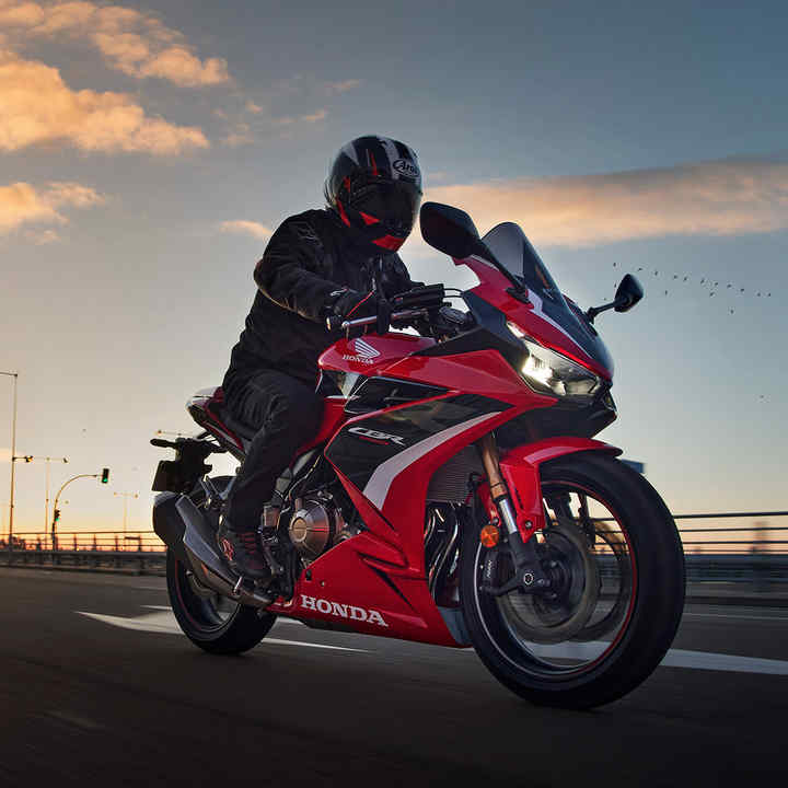 CBR500R MONTEZ EN GAMME
