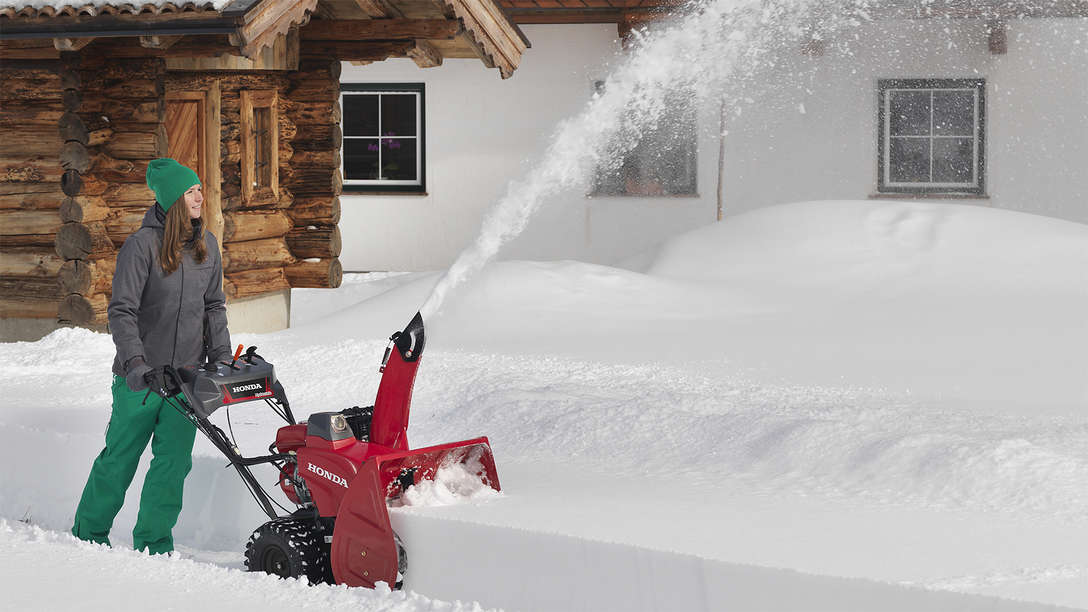 S&eacute;rie 7, utilis&eacute;e par un d&eacute;monstrateur, sur un toit