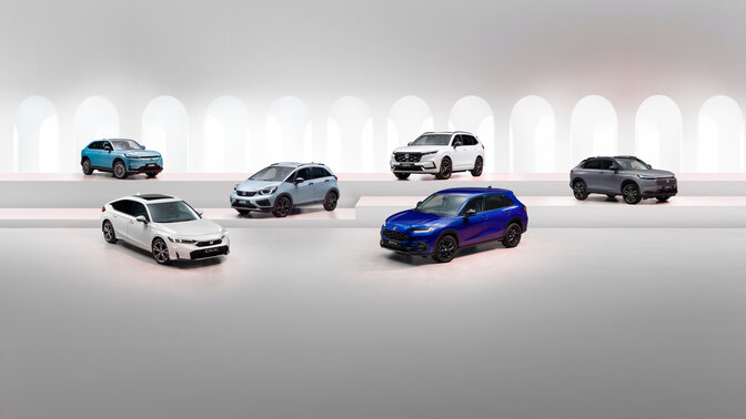 Gamme Honda sur une estrade