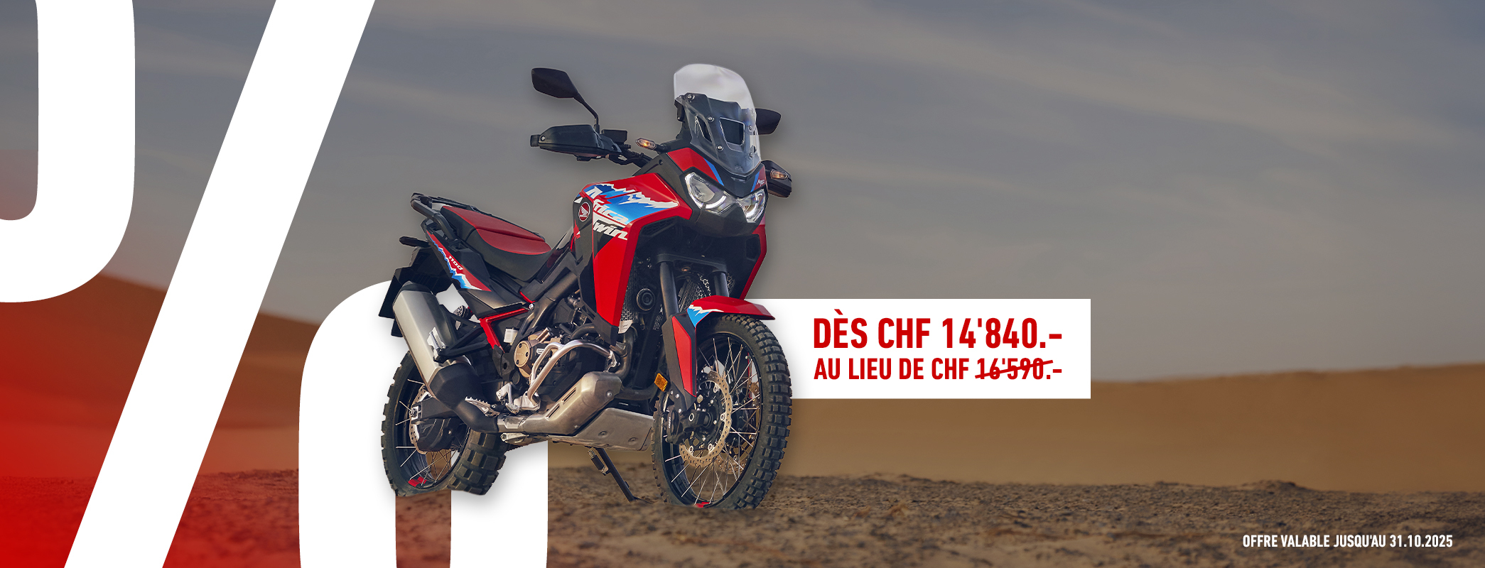 motard roulant sur une africa twin avec promo et % en arrière plan